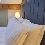 7 Guldrey Terrace Holiday home *