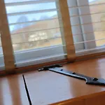 7 Guldrey Terrace *