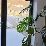 7 Guldrey Terrace *