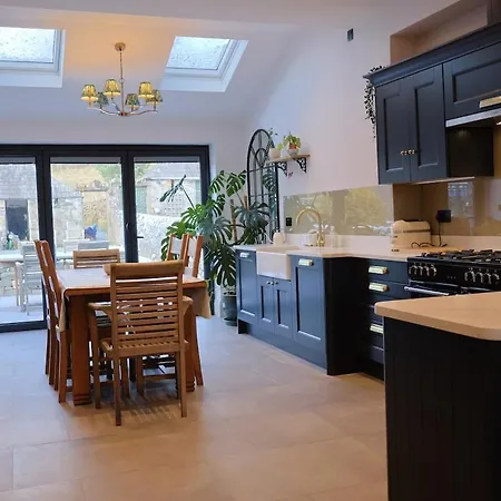 펜션 7 Guldrey Terrace *